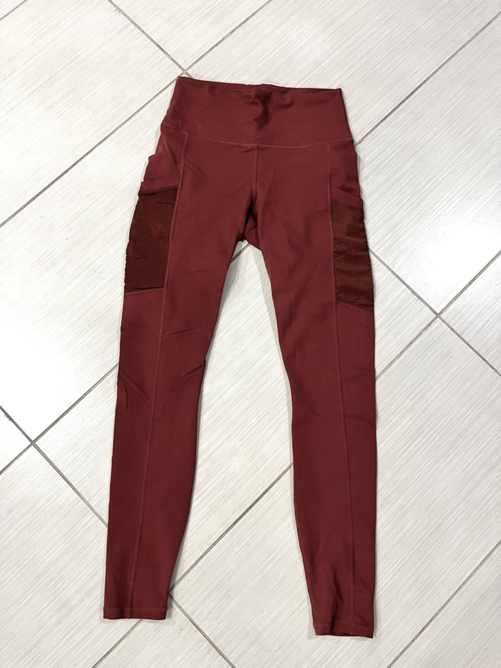 NWOT Fabletics High-Waist Powerhold Leggings in Rust Color with Mesh Pockets